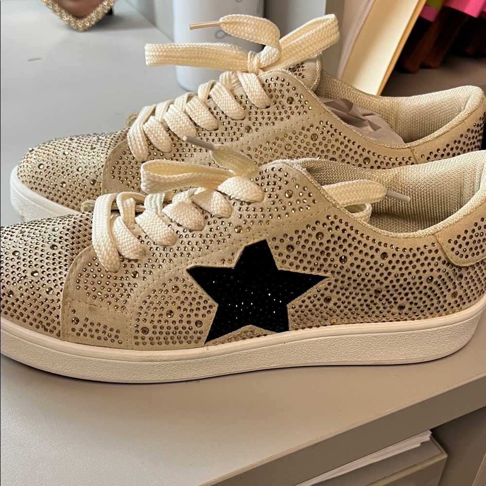 Women's Beige Star-Studded Sneakers